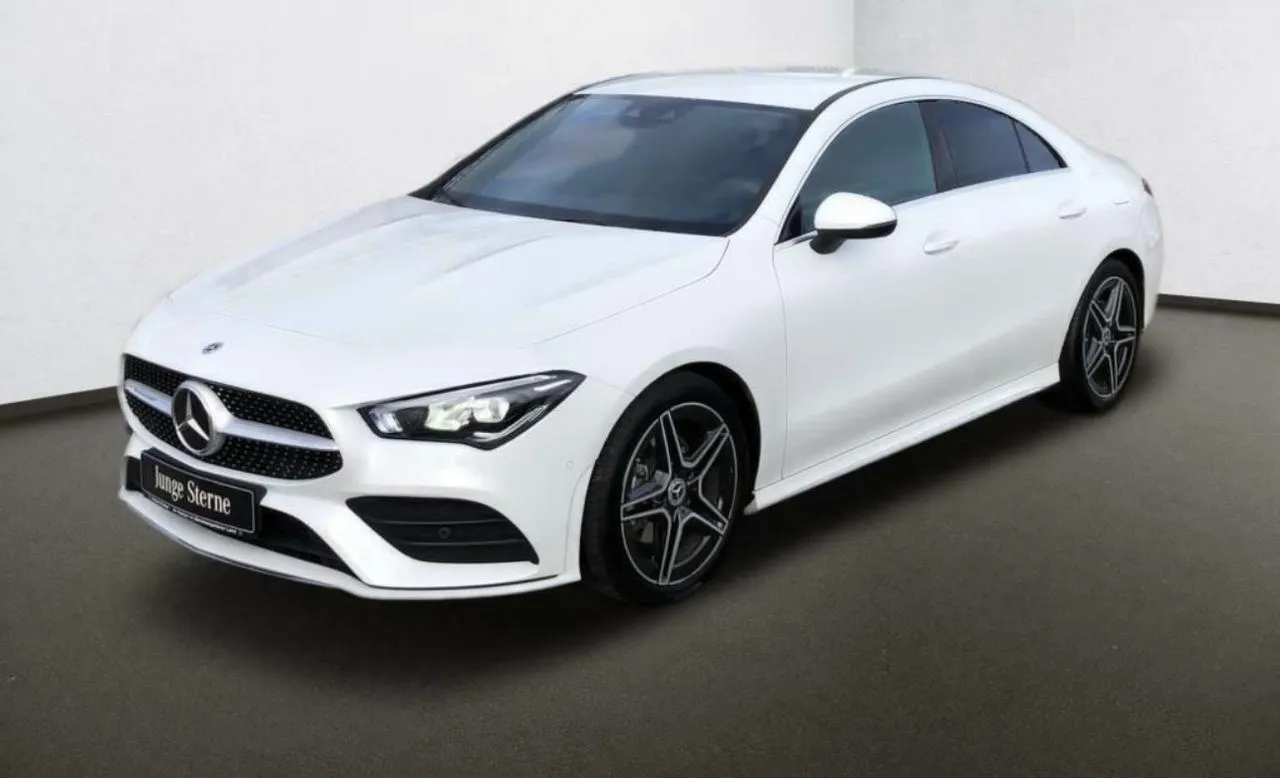 MERCEDES BENZ Classe CLA CLA 200 d Premium Image 2